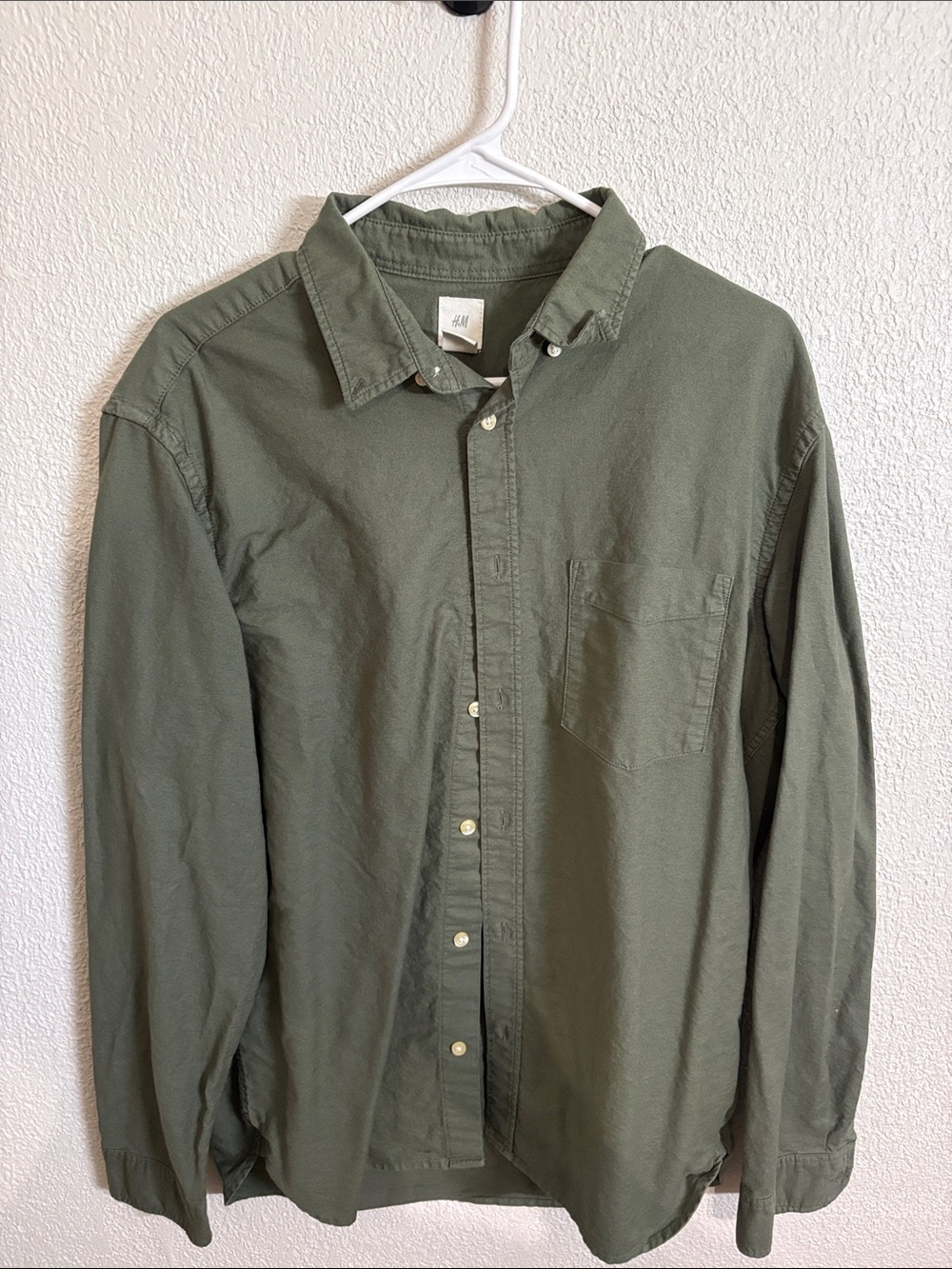 H&M Men's Olive Button-Down Pocket Shirt